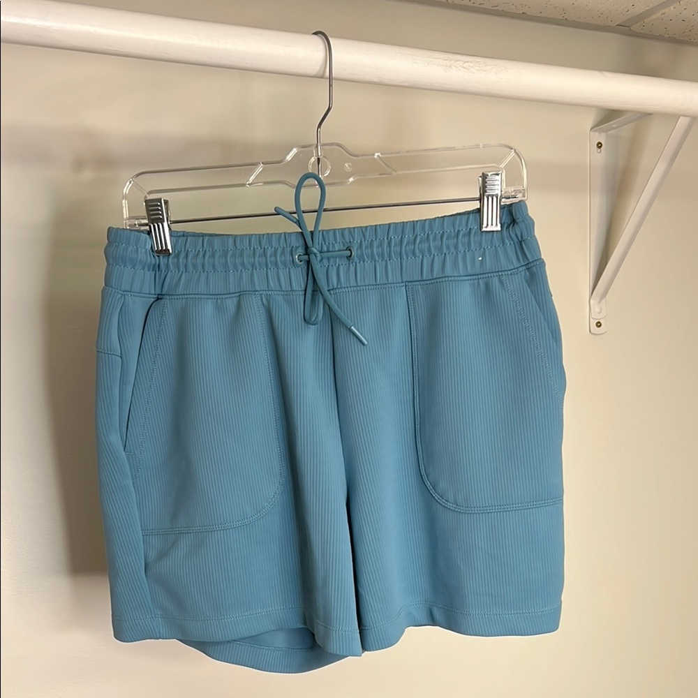 Mondetta‎ Athleisure Women's Blue Casual Shorts- M